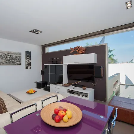 Villa Zoe